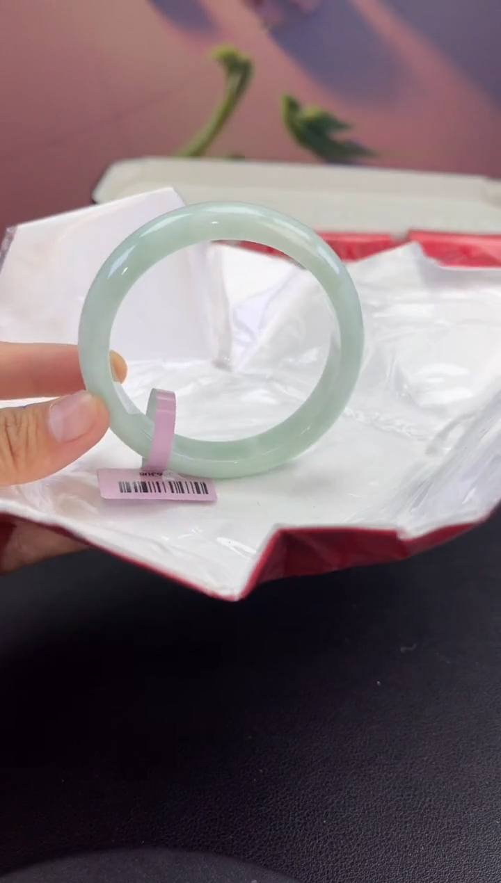 翡翠未镶嵌手镯1翡翠手镯