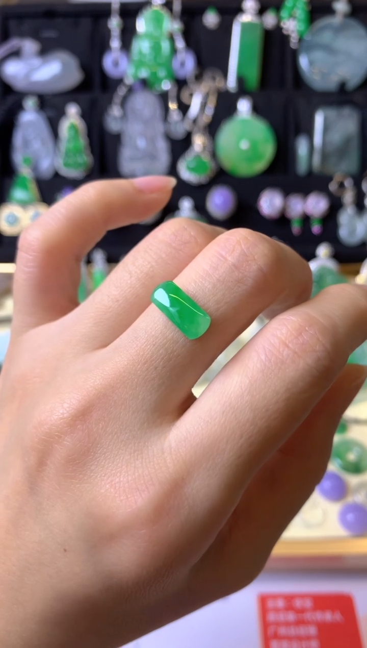 【闪购商品】定制翡翠未镶嵌1裸玉（客户意向镶嵌）