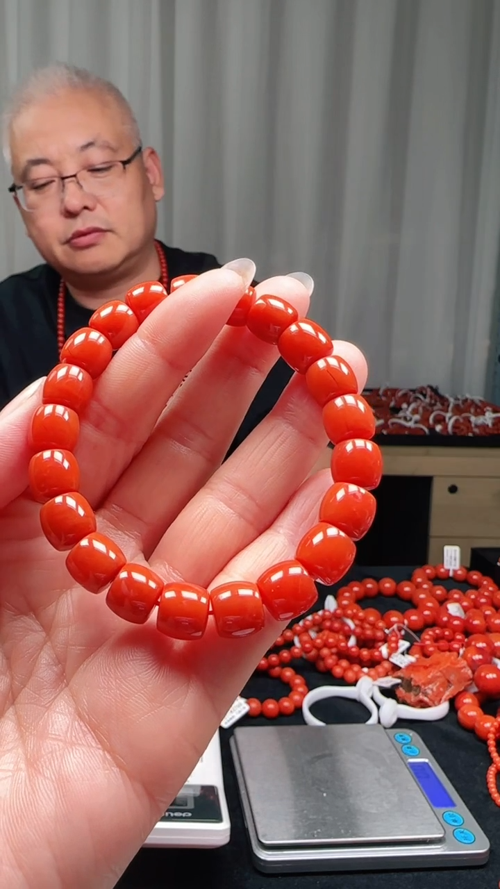 未镶嵌多样性发一件南红玛瑙【高货】柿锦红11mm保山直切单圈 