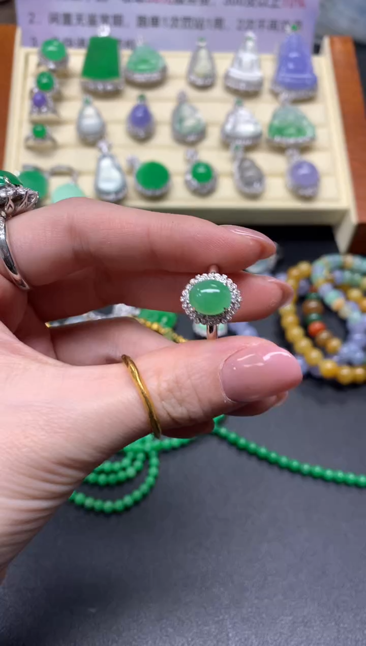 翡翠18K金镶嵌戒指戒指|3600+360.