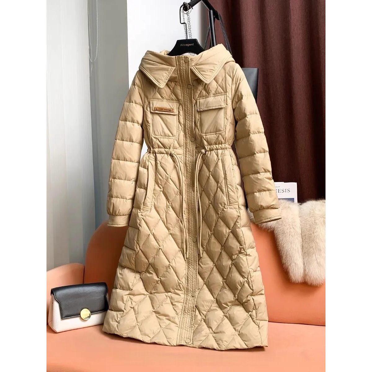 Y531长款常规拼接轻职风女装冬季过膝气质羽绒外套