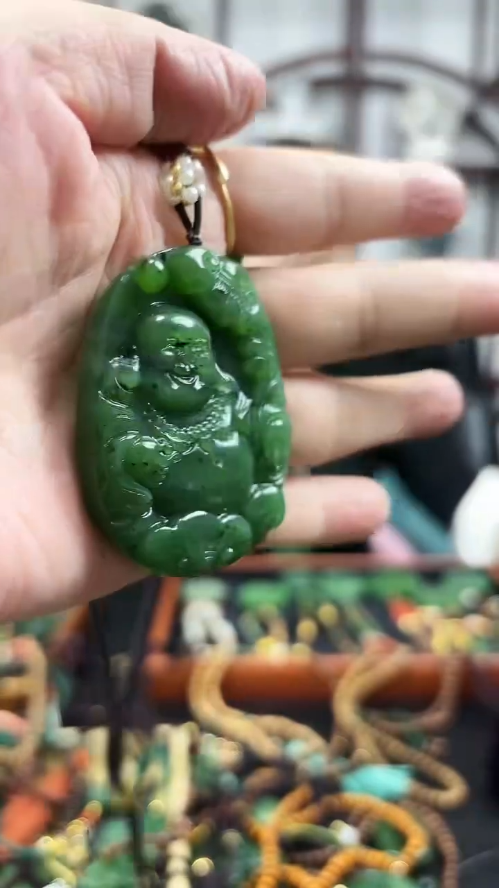 颈饰未镶嵌和田玉佛公