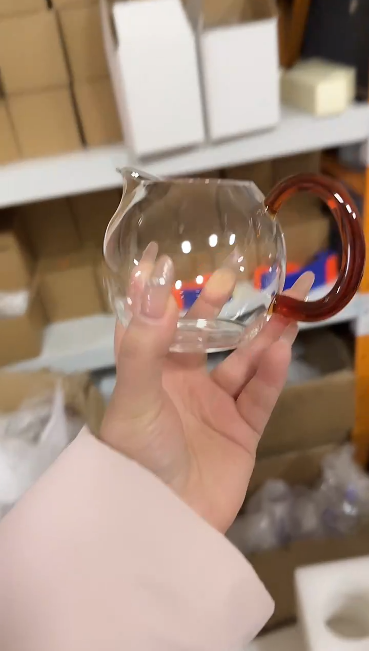 琥珀畅然公道杯   