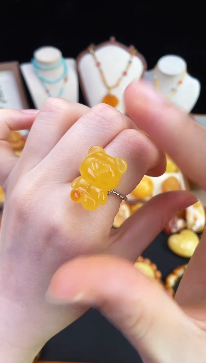 琥珀未镶嵌珠宝奇石柒月