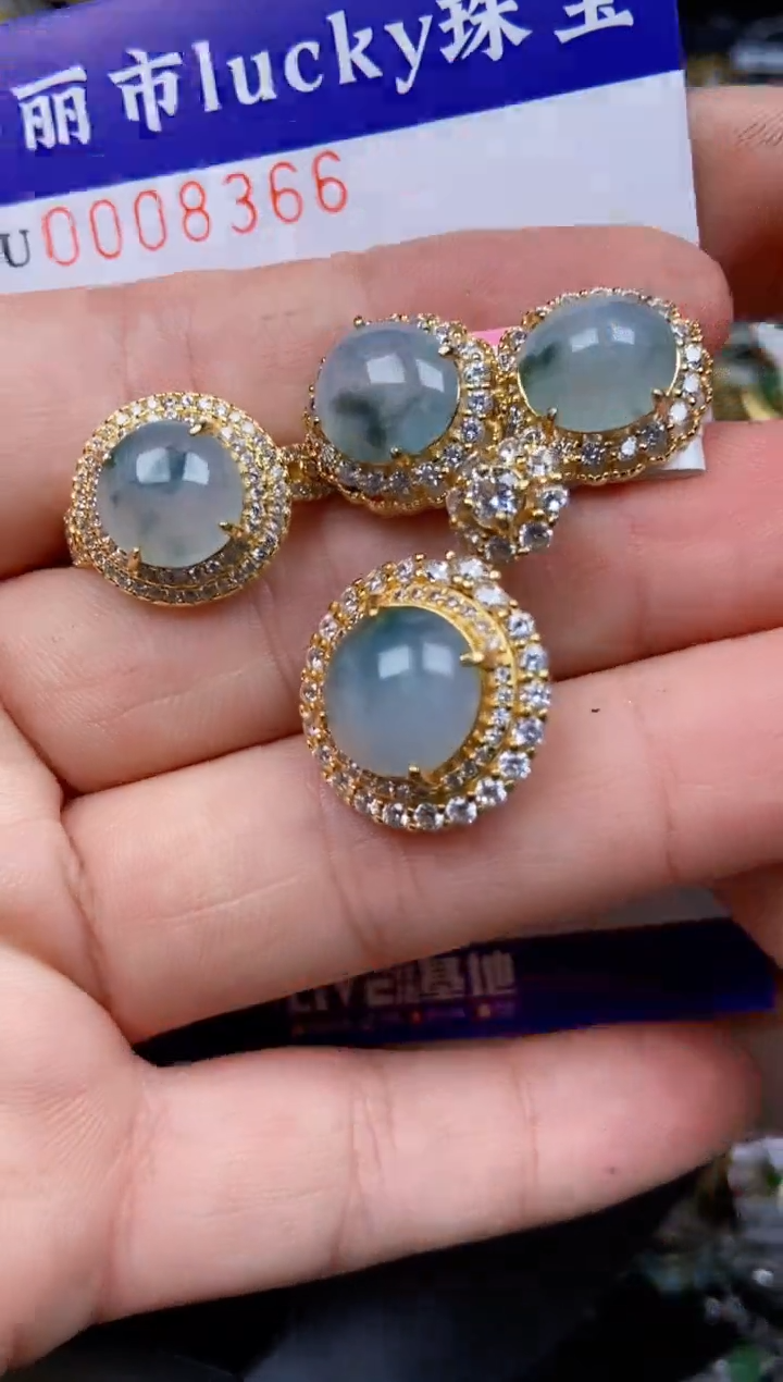 【闪购商品】翡翠颈饰银S925镶嵌8366