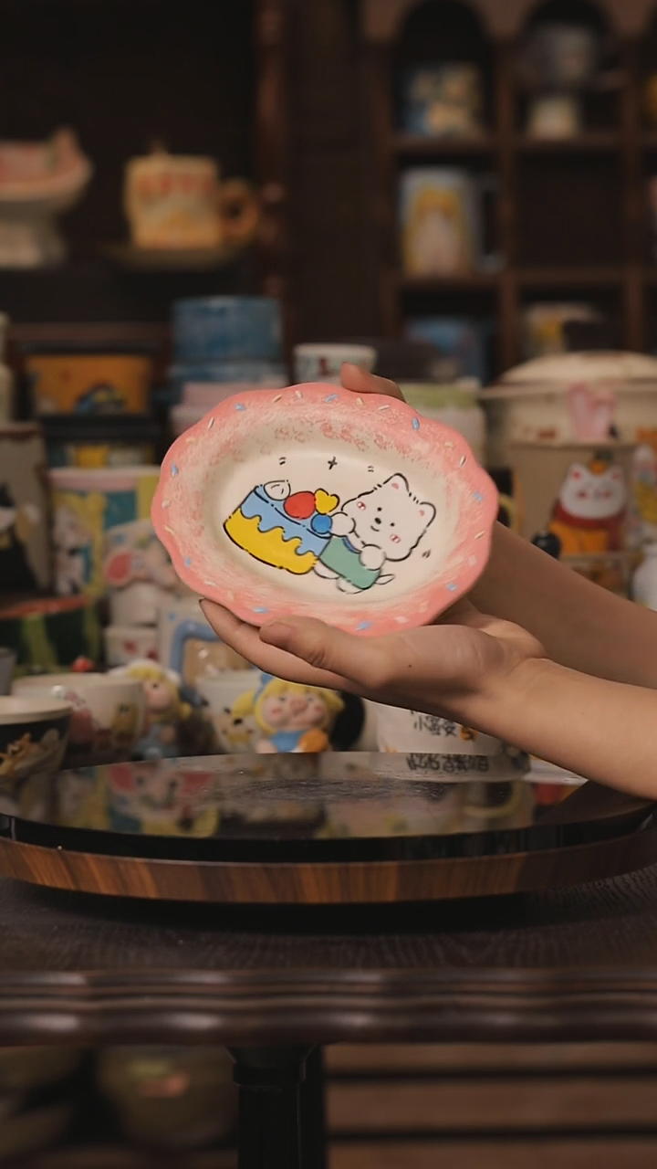 摆件景德镇釉下彩绘设计师款式陶瓷