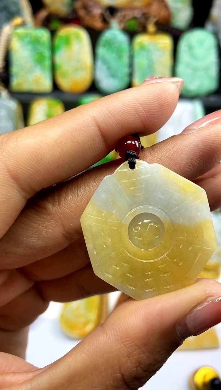 【闪购商品】翡翠颈饰未镶嵌翡翠A货