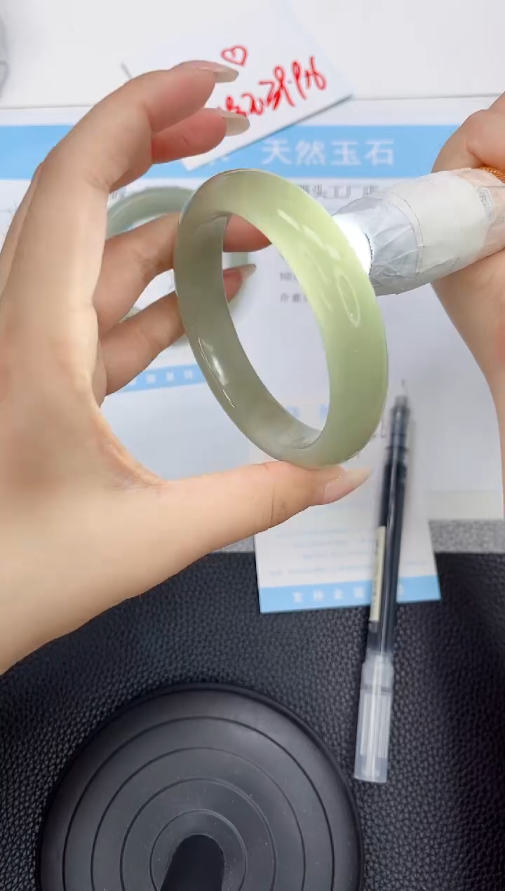 石英质玉手镯未镶嵌56-62.3