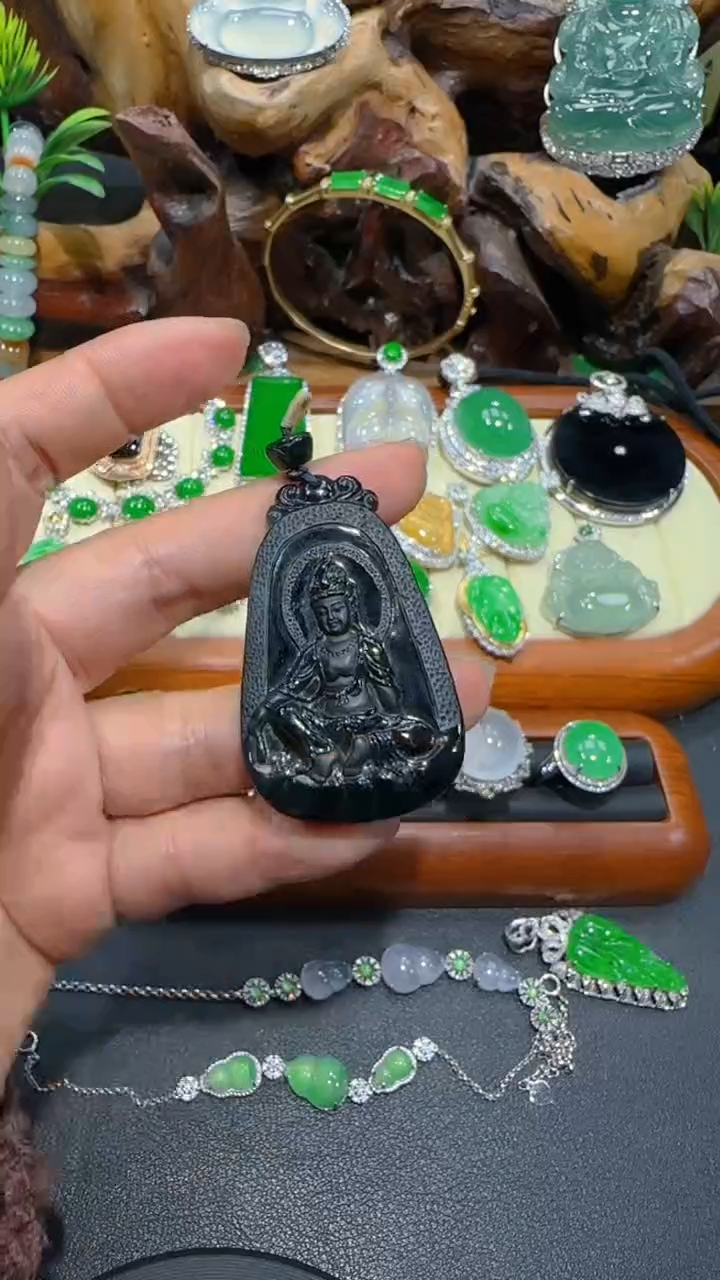 【闪购商品】翡翠吊坠(不含链)未镶嵌吊坠