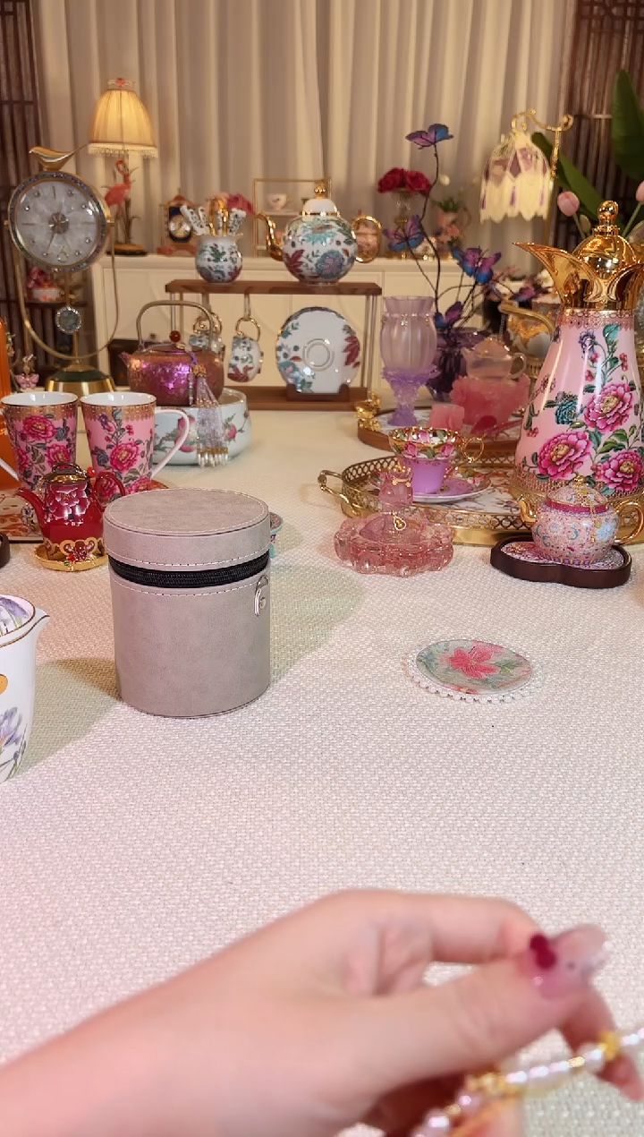 【闪购商品】瓷卡普拉-蝴蝶-主人杯