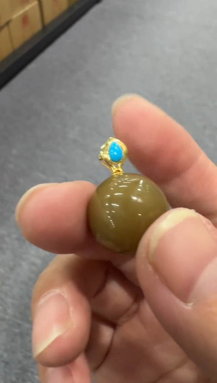 【闪购商品】和田玉吊坠18K金镶嵌转运珠配银链