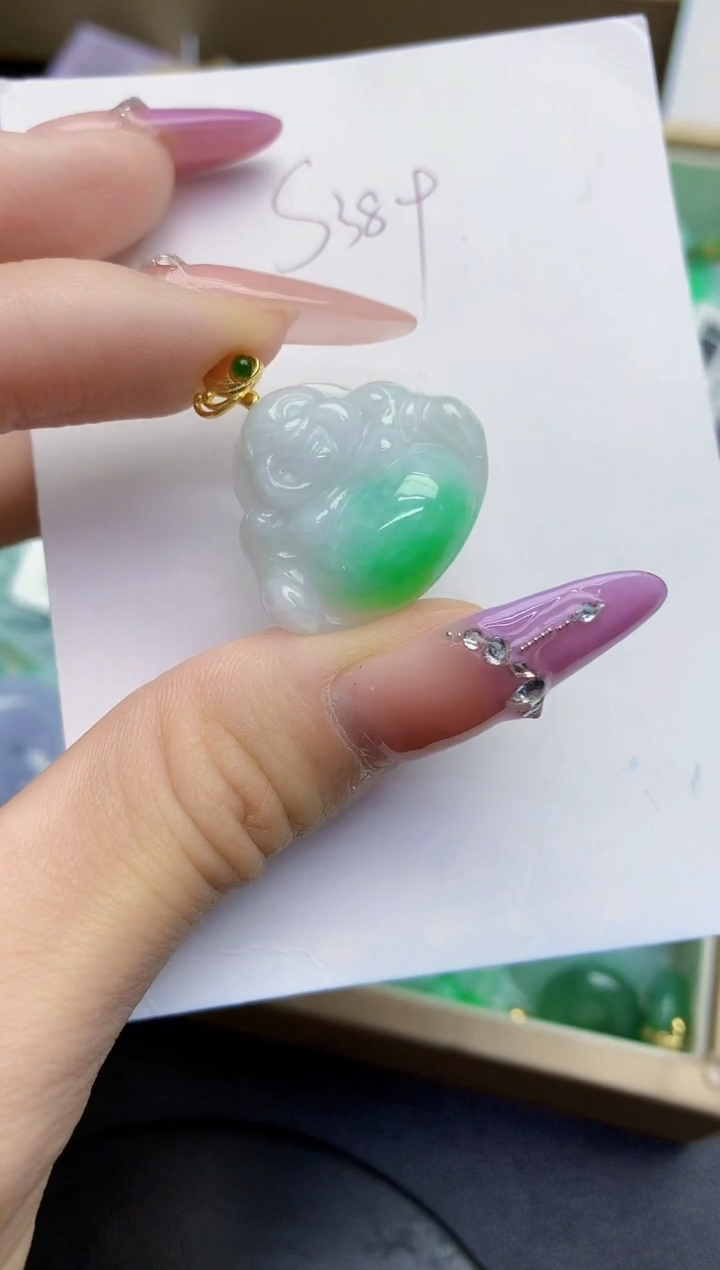 翡翠未镶嵌颈饰缅甸天然翡翠A货