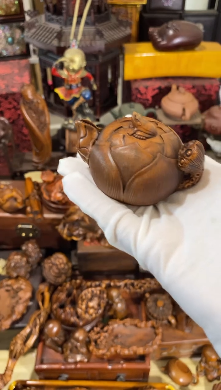 木小叶黄杨小件荷花壶