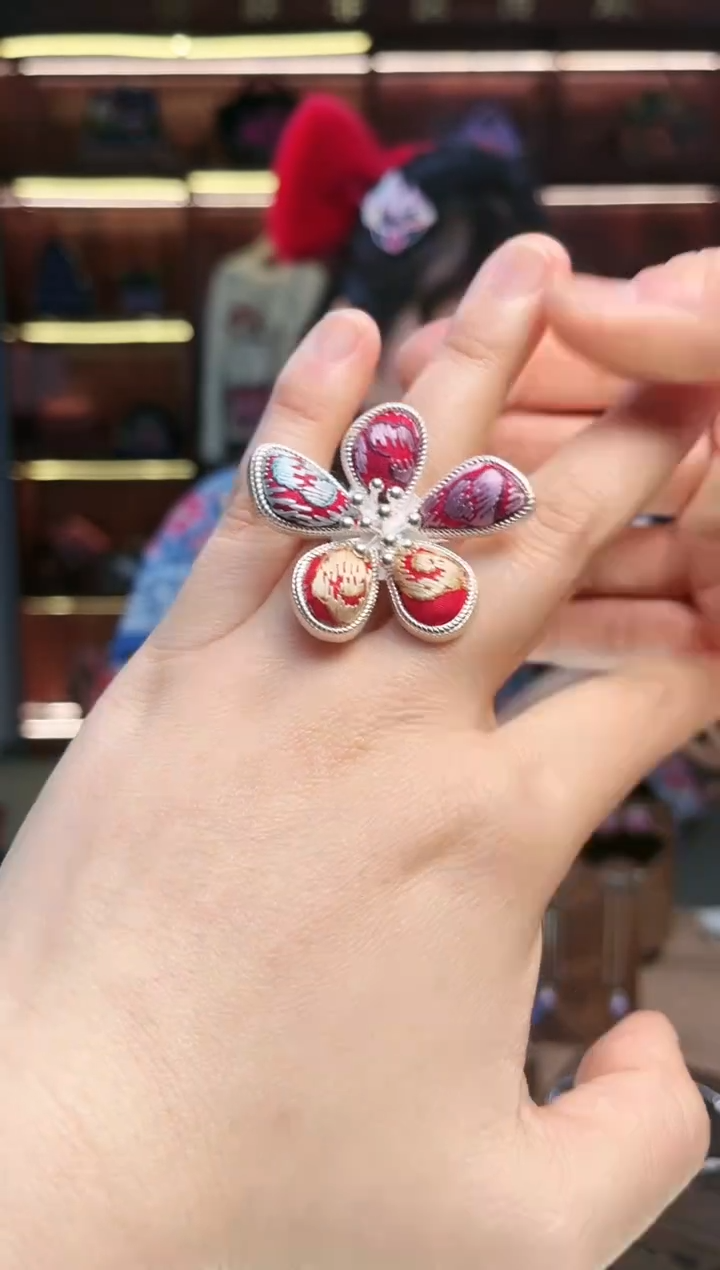 【闪购商品】织绣1741黔东南苗族刺绣