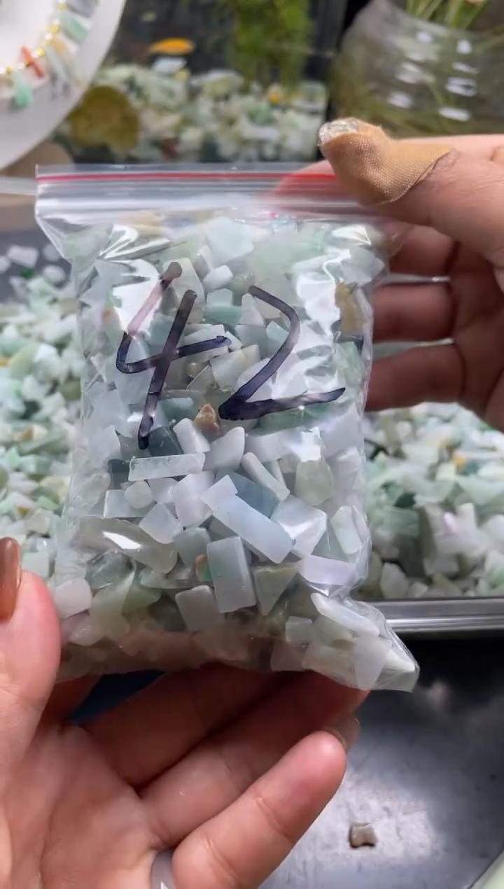配石翡翠天然翡翠迷你500克42