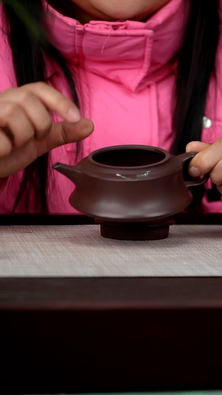 【闪购商品】宜兴原矿紫砂壶茶壶180C