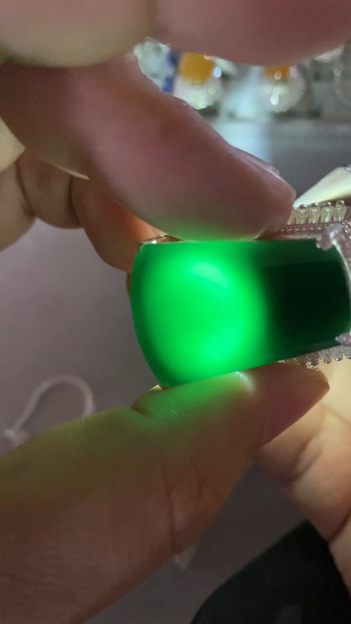 未镶嵌定制翡翠流*、天然缅甸翡翠A货