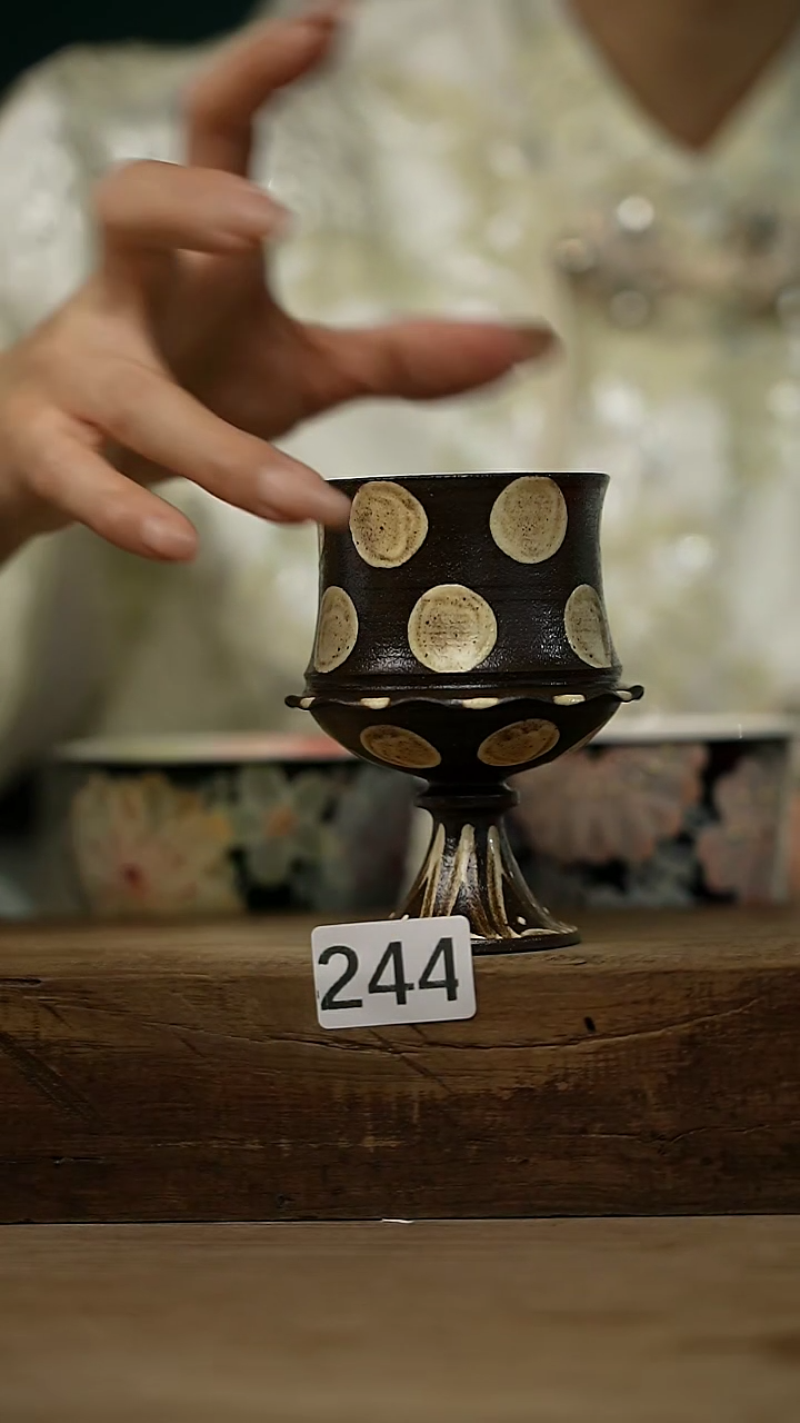 【闪购商品】瓷片新品！设计师款手绘/咖啡杯 听歌