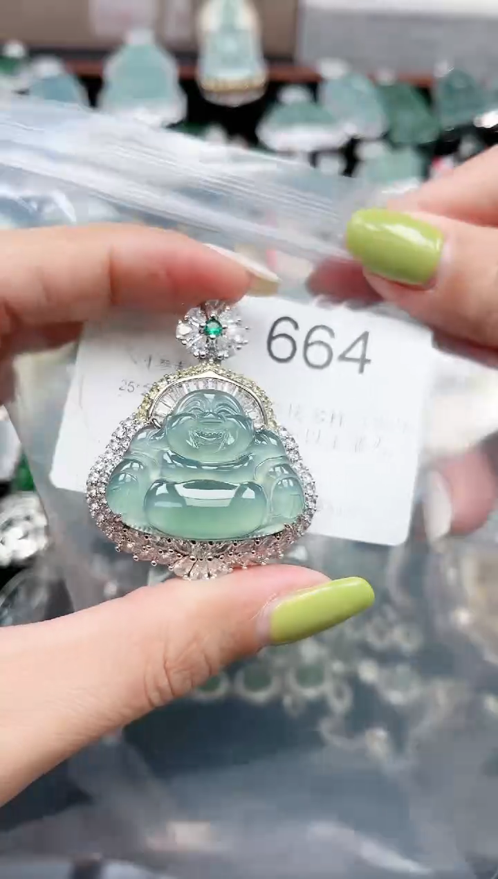 【闪购商品】翡翠颈饰未镶嵌664赠皮绳