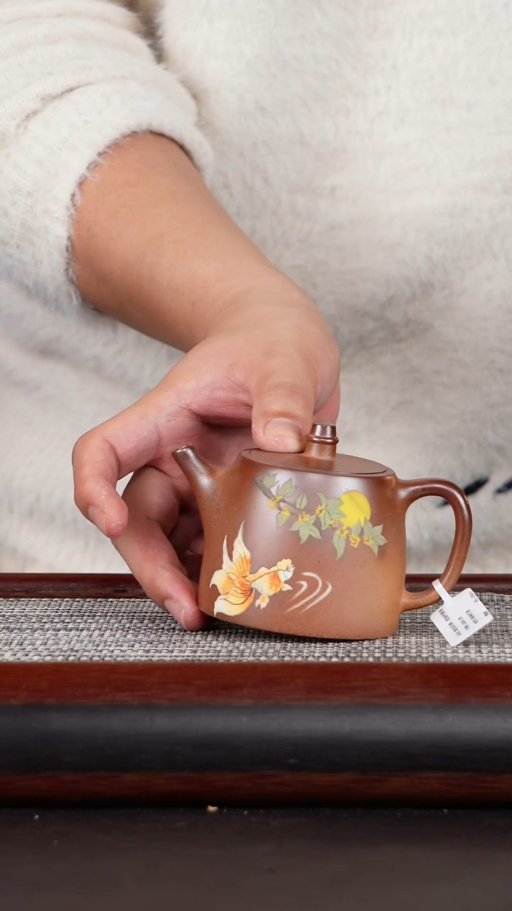【闪购商品】紫砂茶壶15汉铎柴烧绘鱼