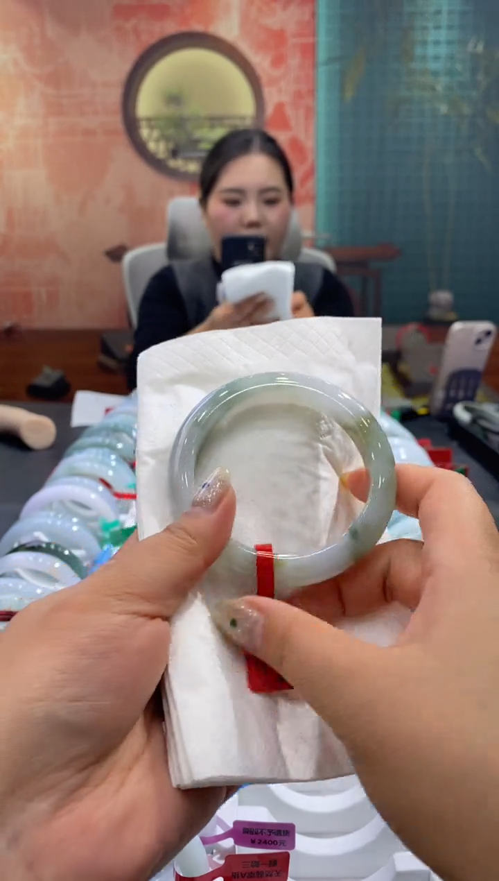 未镶嵌手镯翡翠多人00012425
