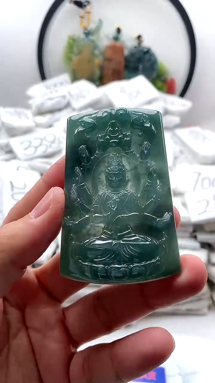 【闪购商品】翡翠颈饰未镶嵌千手观音