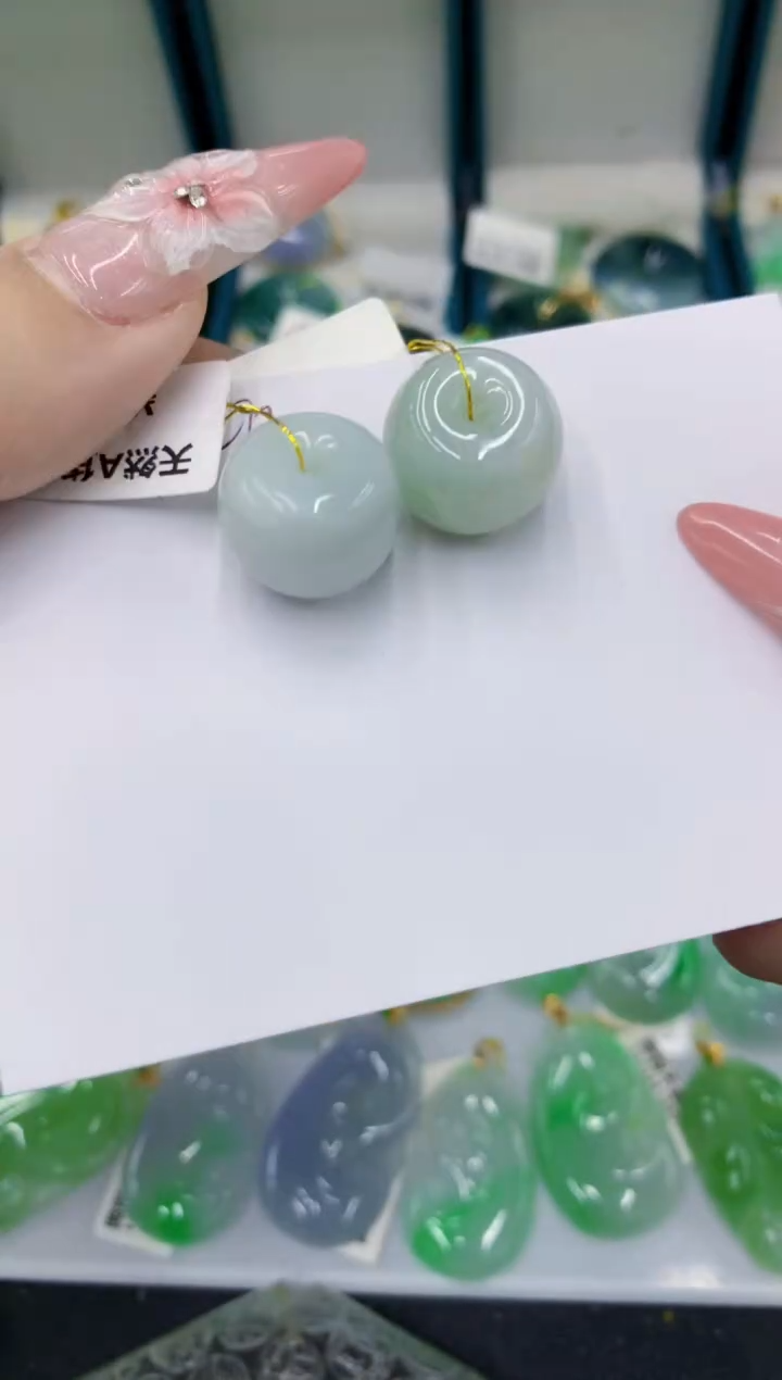 颈饰未镶嵌翡翠11111111111111多样性发其一