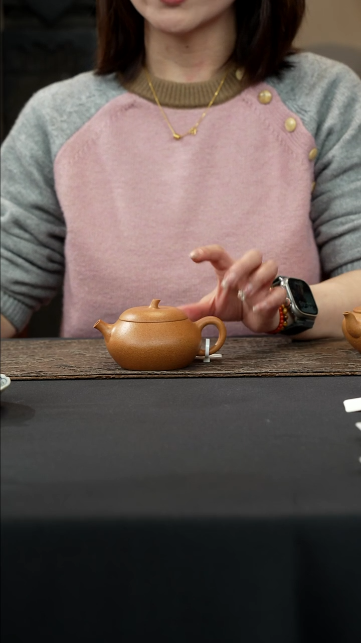 【闪购商品】紫砂茶壶黄降坡秋食180cc