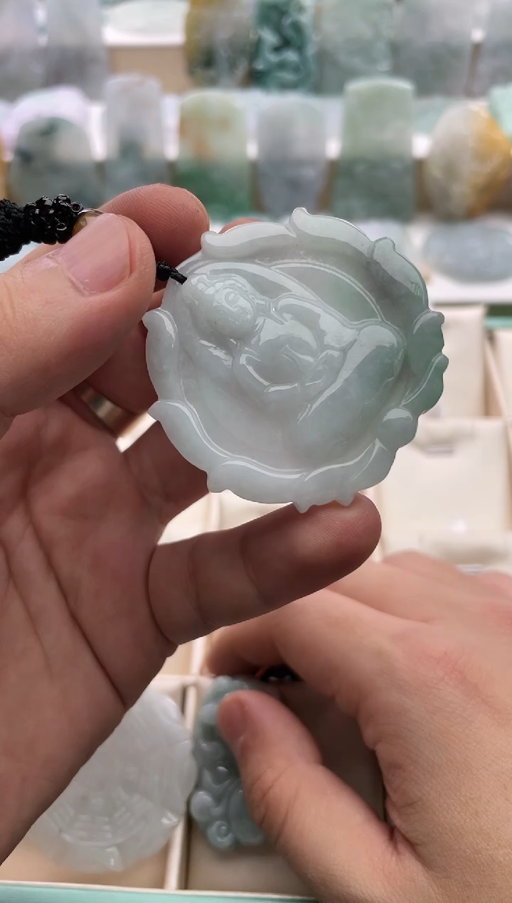 【闪购商品】翡翠颈饰未镶嵌..../2/19/ 61