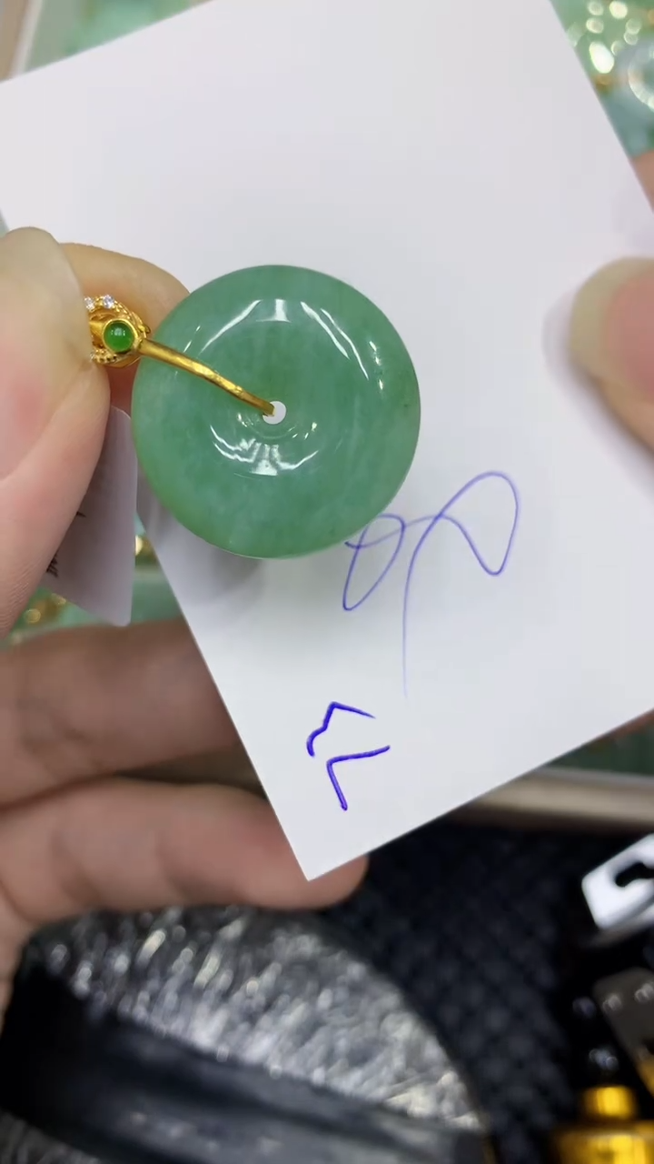 颈饰未镶嵌翡翠缅甸A货翡翠