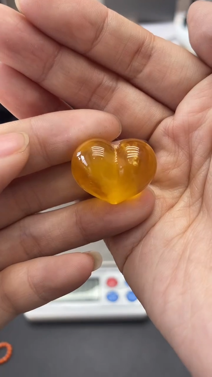 琥珀未镶嵌珠宝奇石2178