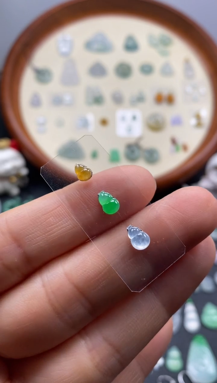 颈饰未镶嵌翡翠3颗多宝葫芦/芬