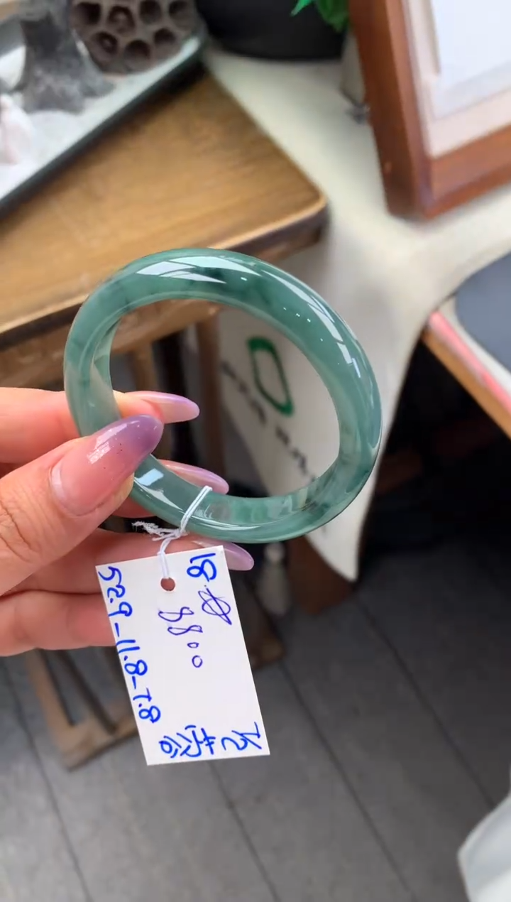 【闪购商品】翡翠手镯未镶嵌手镯