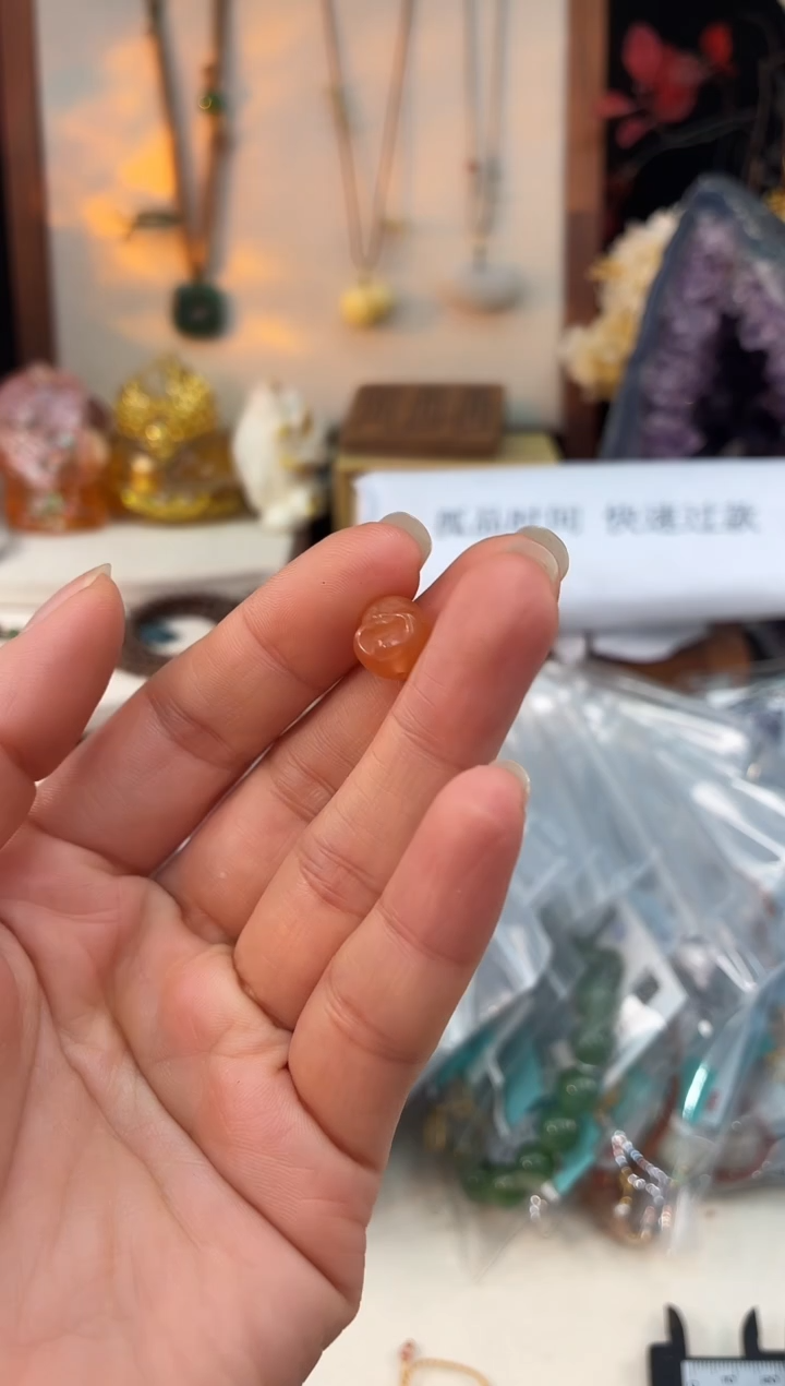 未镶嵌南红玛瑙手饰20251208