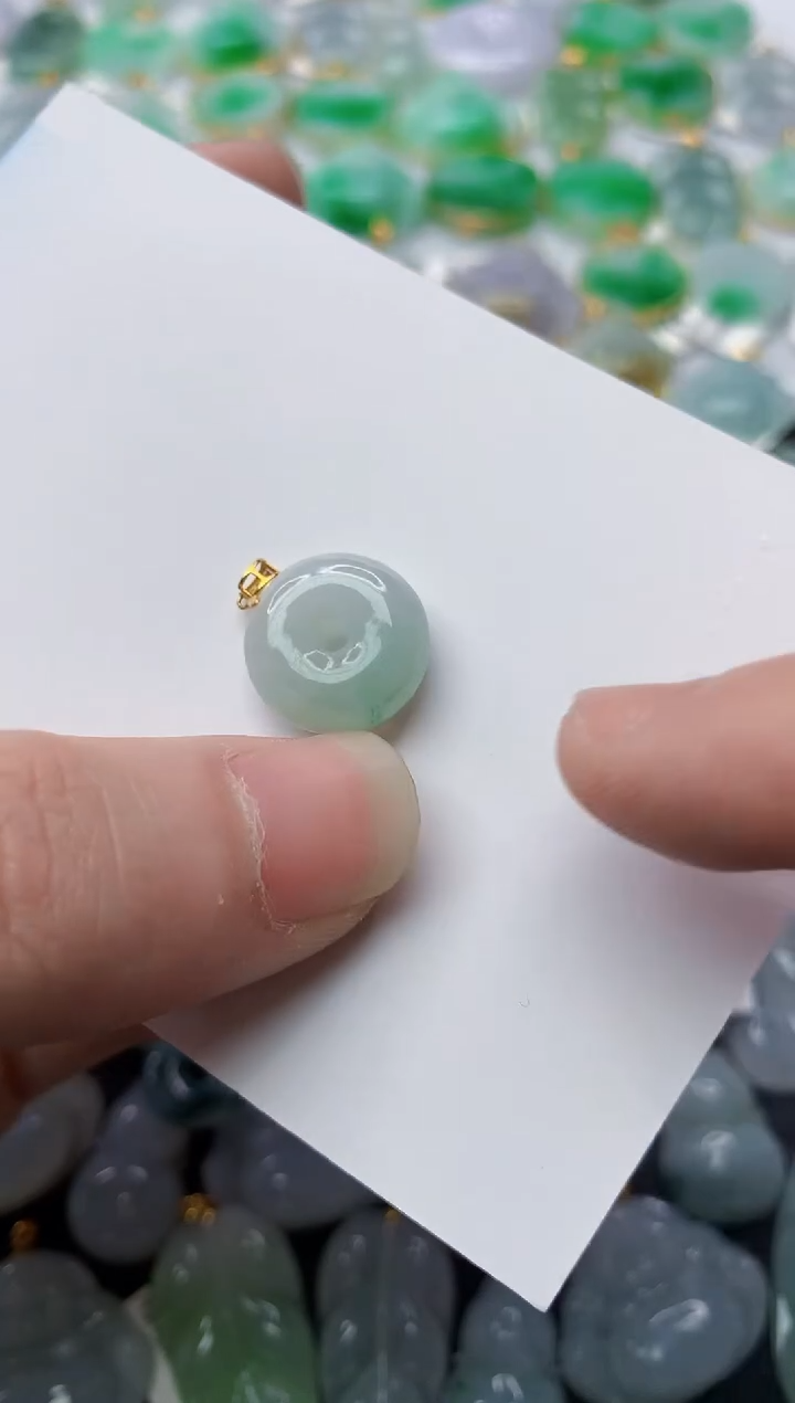 【闪购商品】翡翠颈饰18K金镶嵌9...........