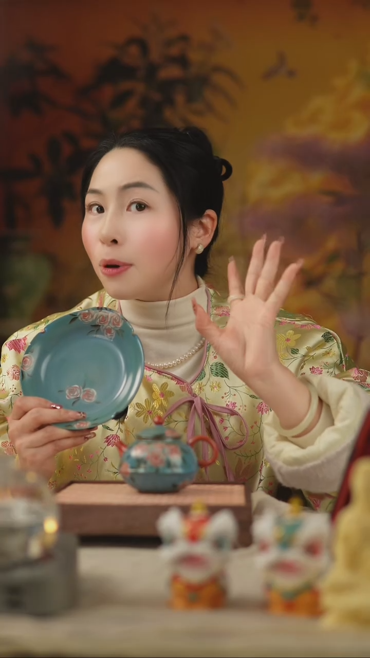 【闪购商品】壶承手绘玫瑰花蓝地红地