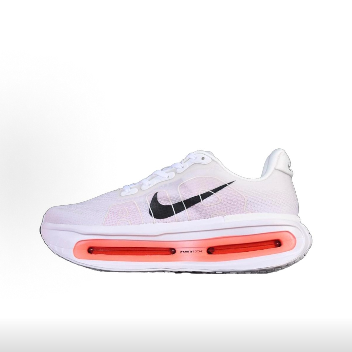 Nike Vomero Premium 男款贴合舒适跑步鞋白红 HQ2050-103