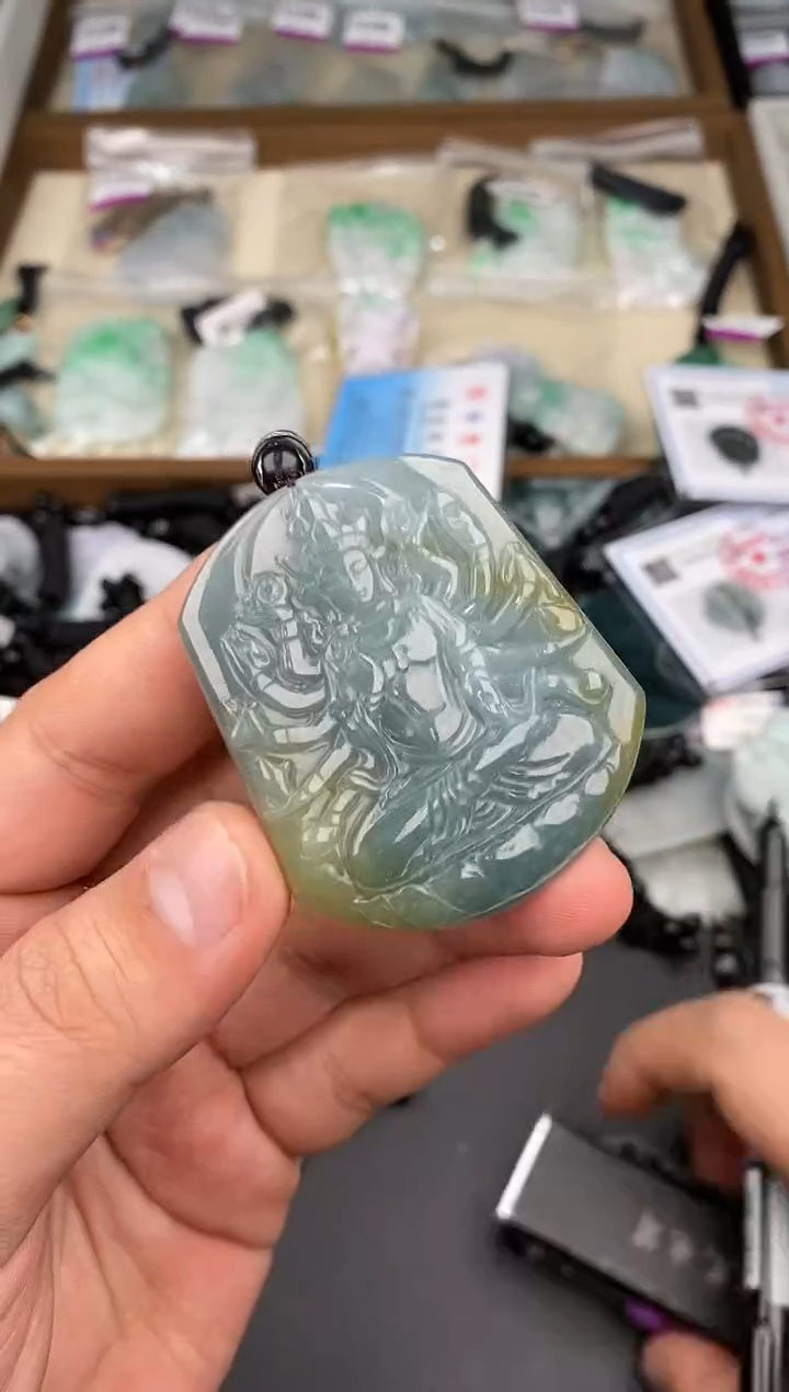 【闪购商品】翡翠颈饰未镶嵌  天然翡翠，一物一图