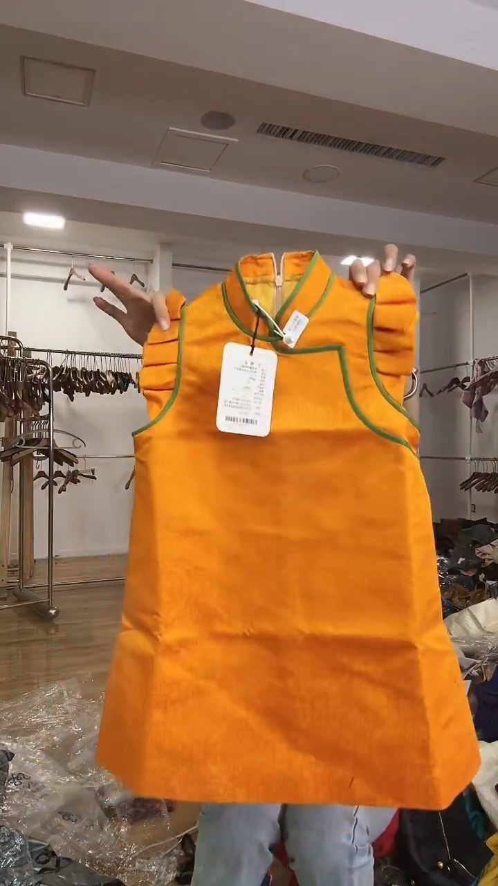 儿童       连衣裙      130码