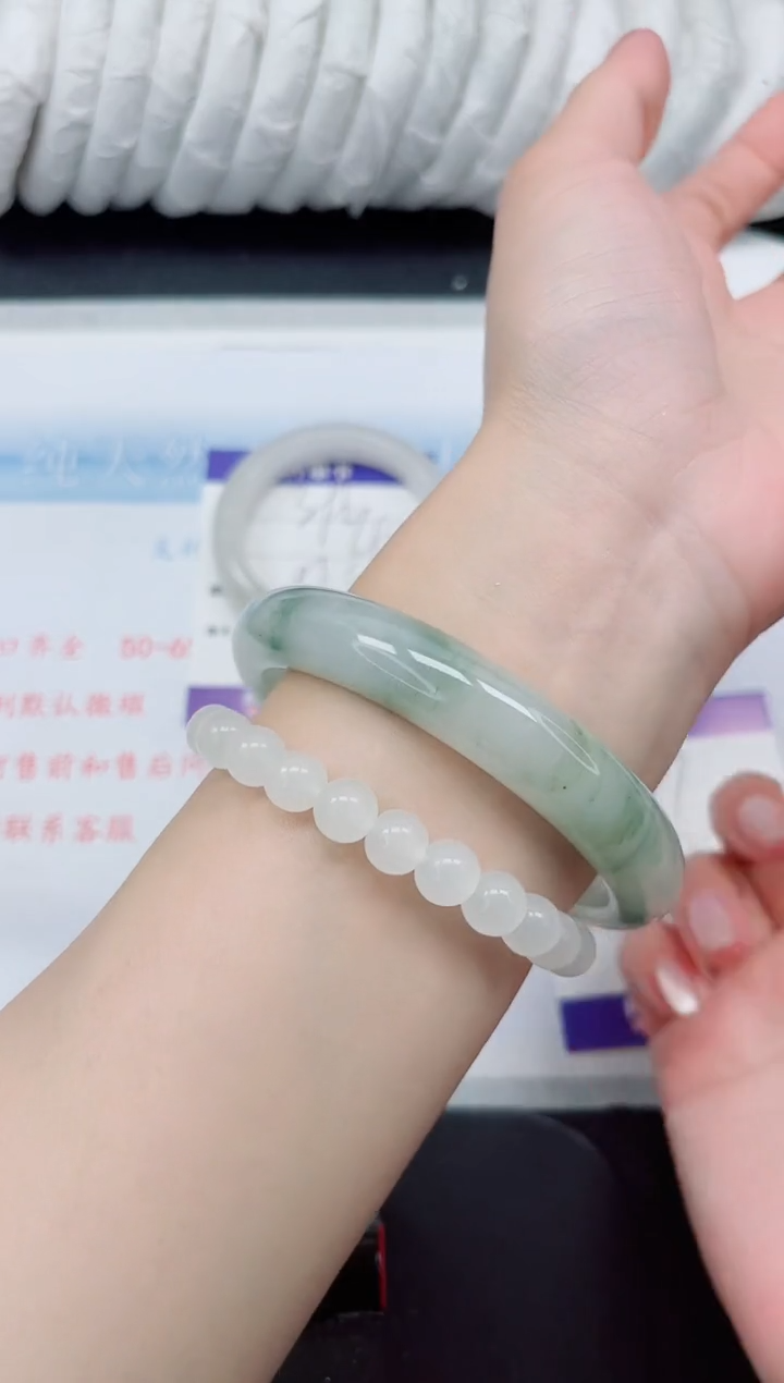 【闪购商品】石英质玉手镯未镶嵌397#62.2