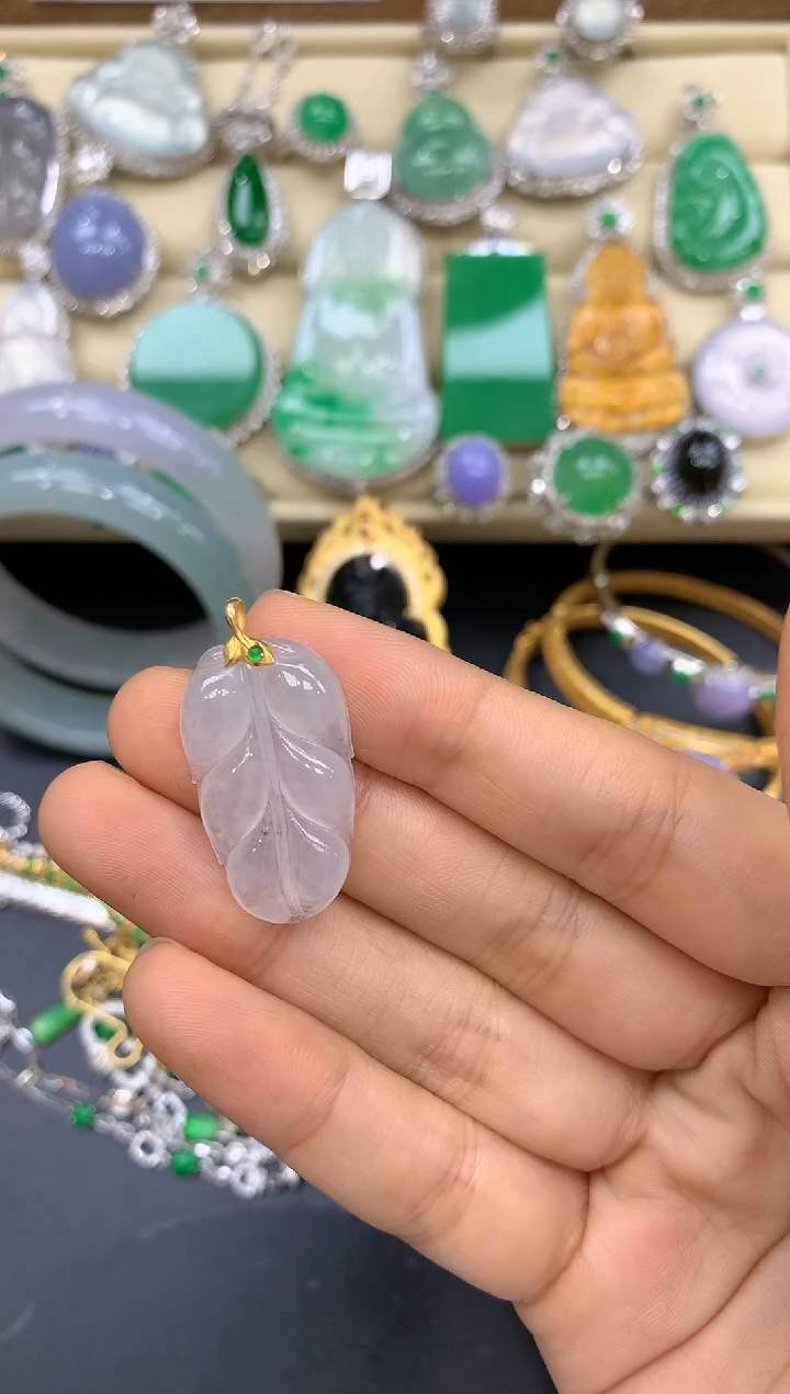 翡翠18K金镶嵌颈饰146-中国好珍宝