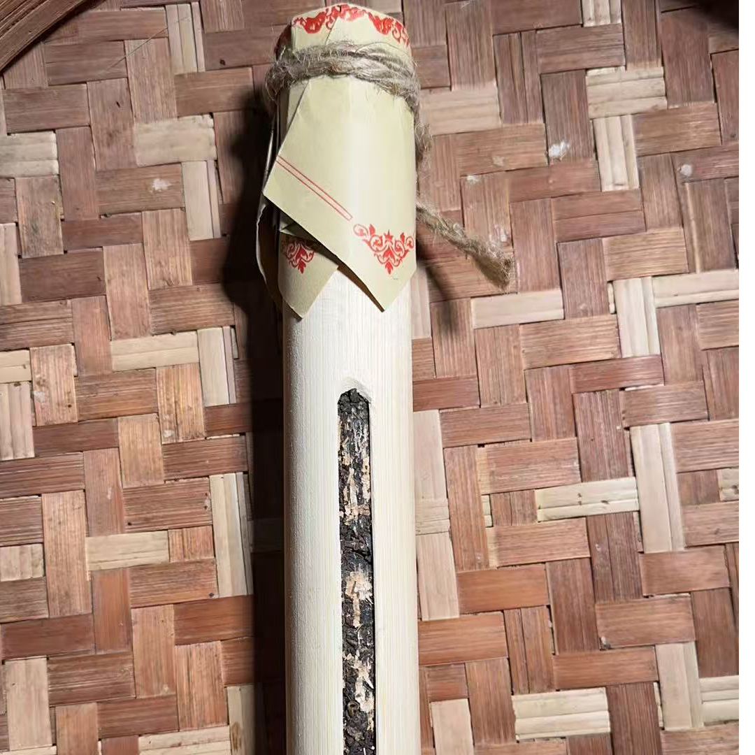 MK507号  2019年{春}保塘滑竹梁子大树普洱熟茶竹筒茶6-19日