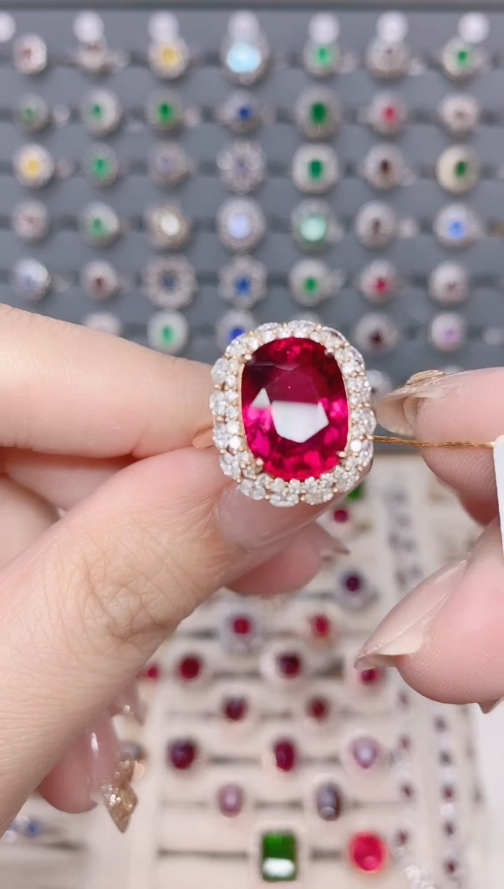 碧玺戒指18K金镶嵌碧玺7.6ct