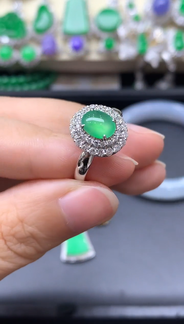 18K金镶嵌戒指翡翠521-中国好珍宝