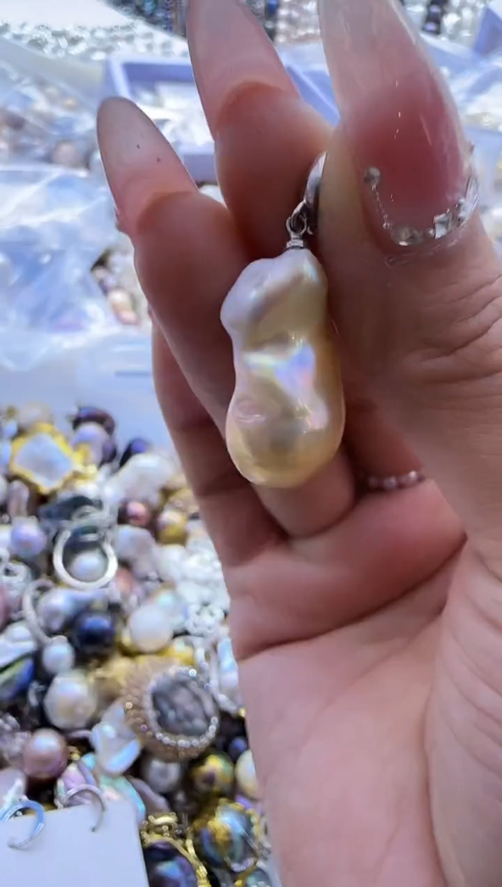 【闪购商品】淡水珍珠吊坠未镶嵌407