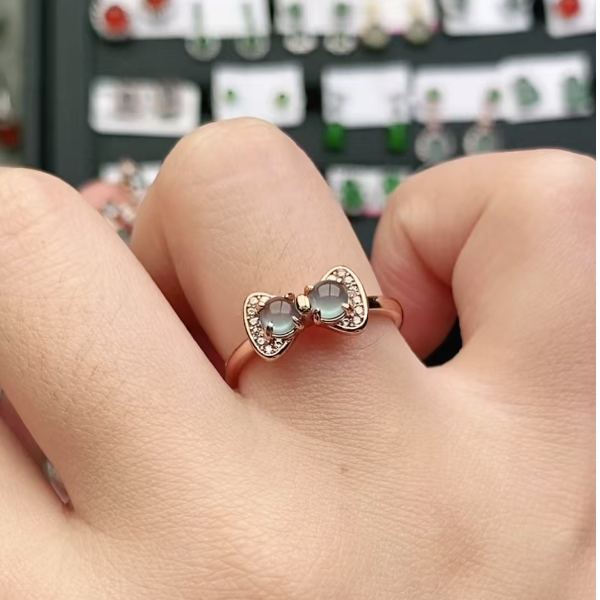 鑫辰珠宝天然A货翡翠银镶嵌设计款开口女戒指时尚百搭