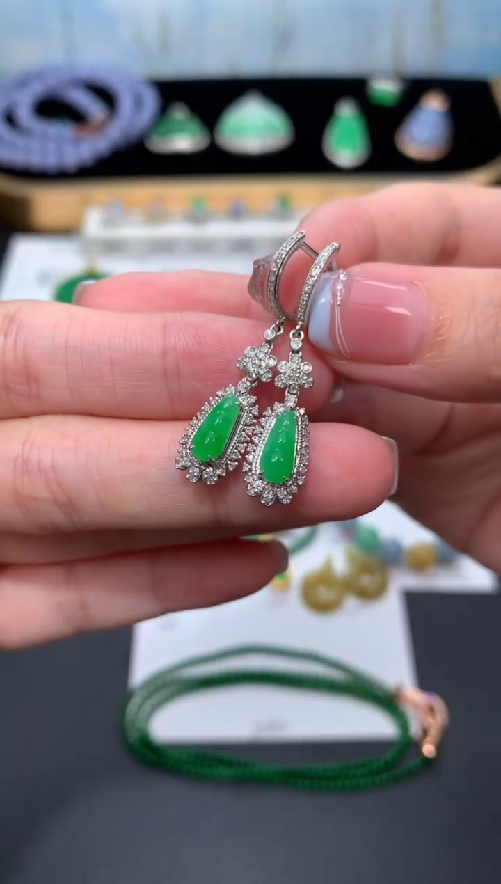 18K金镶嵌定制翡翠48小时鉴赏期 退货不扣服务费