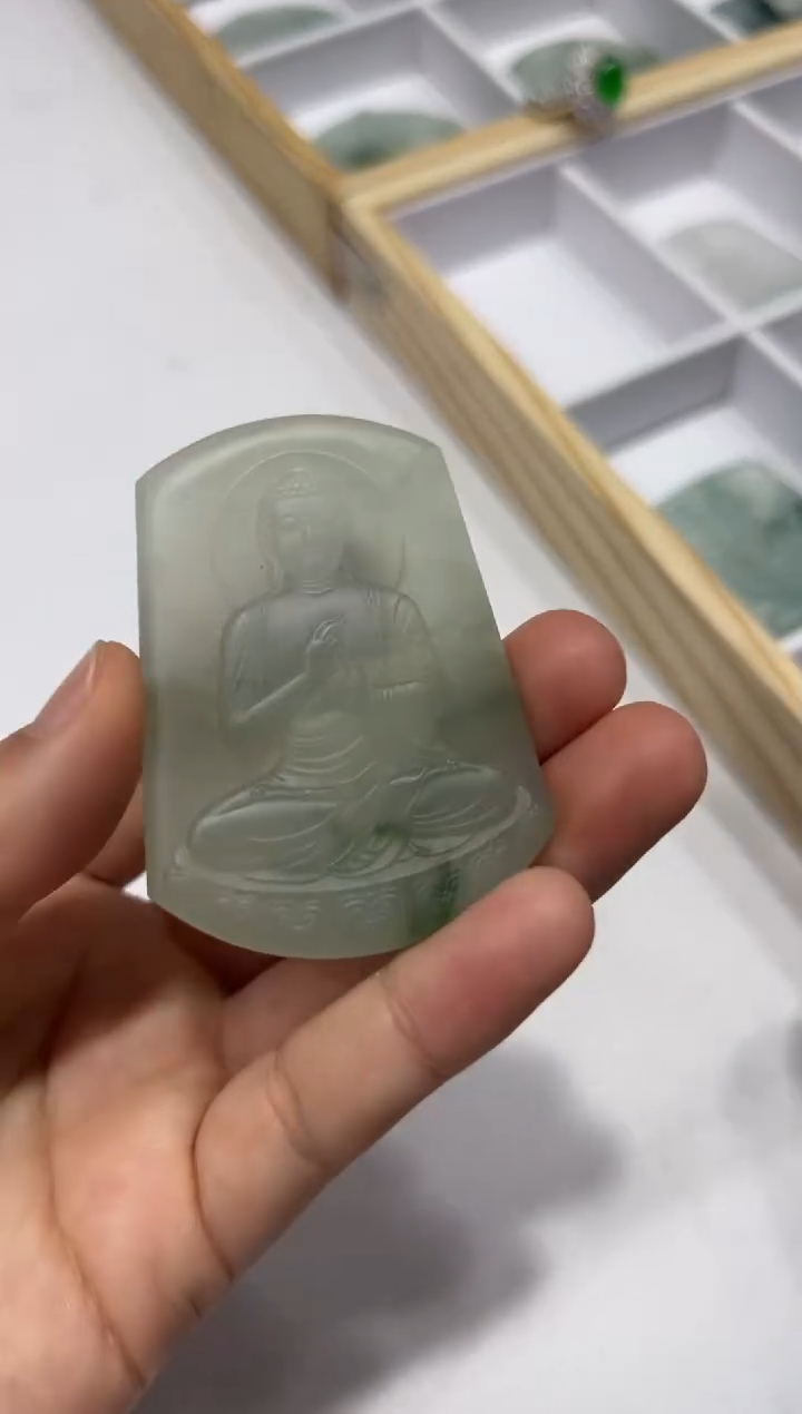 定制翡翠未镶嵌大日