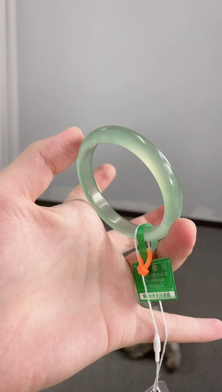 玛瑙/玉髓手镯未镶嵌53圈