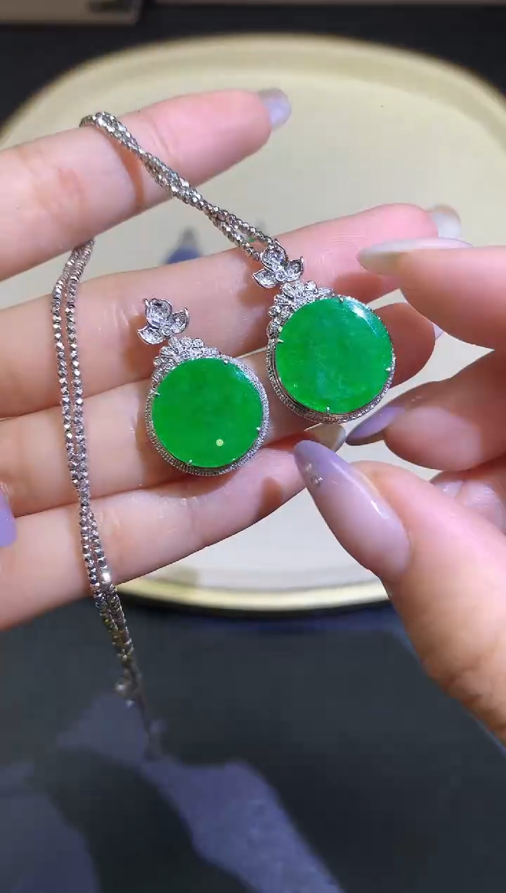 翡翠18K金镶嵌吊坠(不含链)吊坠多样性发其一A94|3980